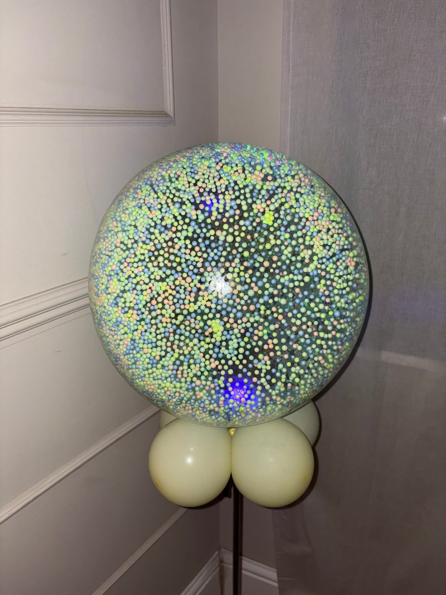 UV activated polystyrene balls